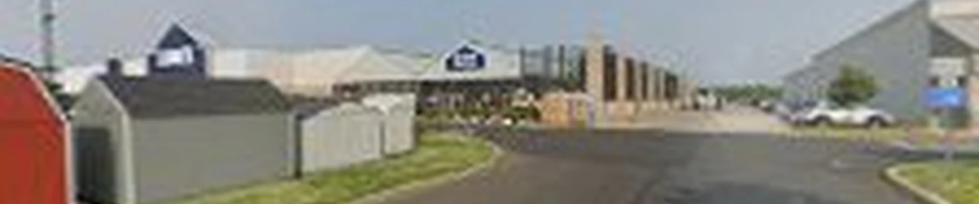 Lowe's Garden Center