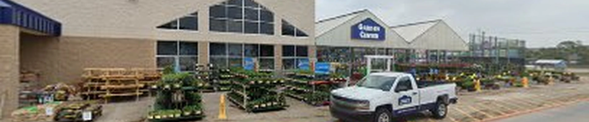 Lowe's Garden Center