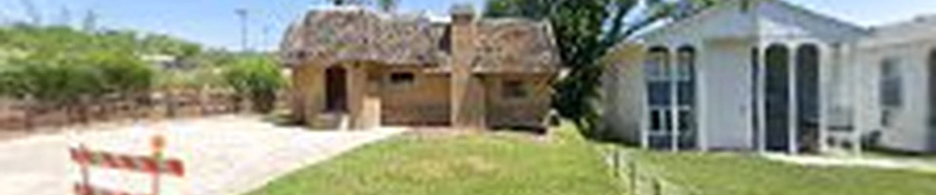 Select Contracting LLC