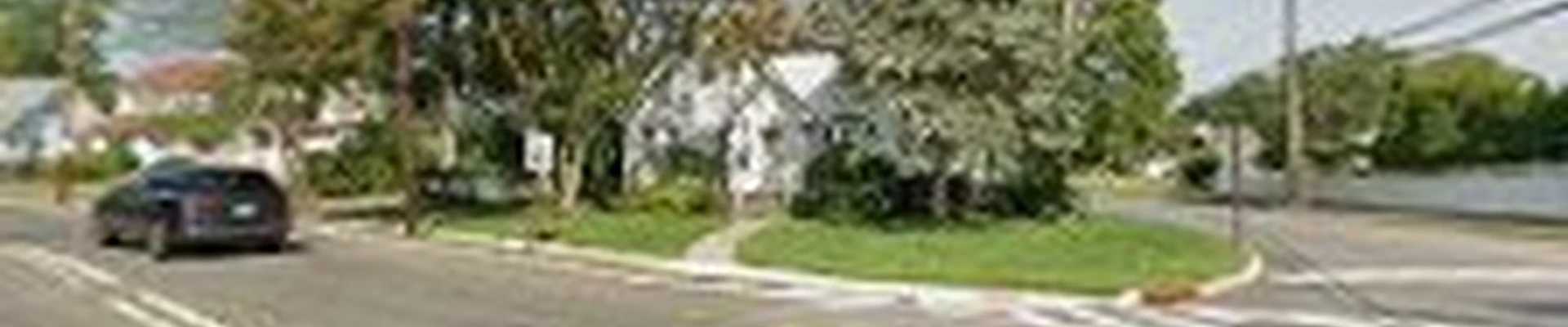 Velazquez Landscaping LLC