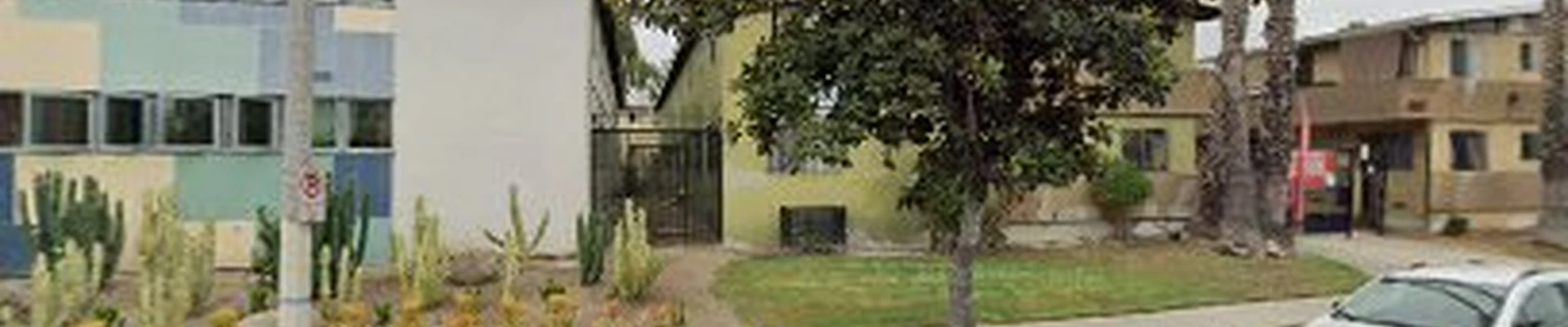 Álvaro TREE SERVICES AND LANDSCAPING