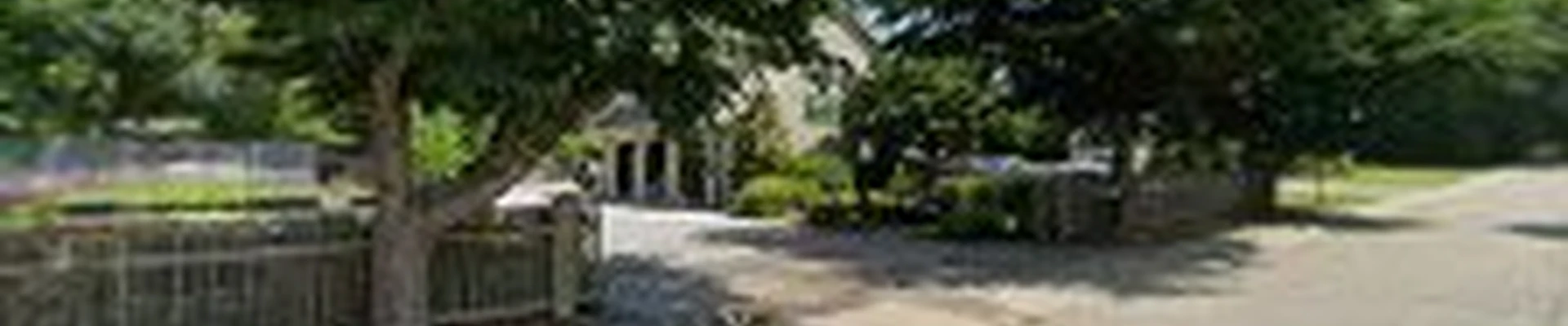 Lorenzo Landscapes and Design