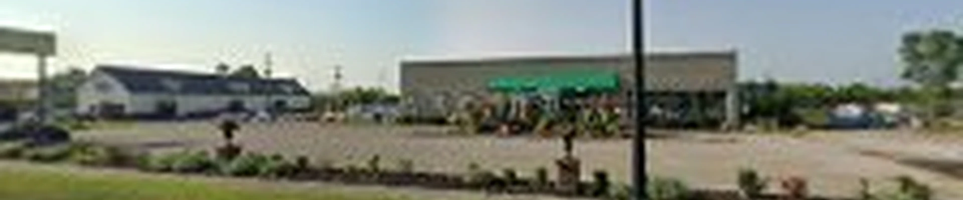 Strader's Garden Center