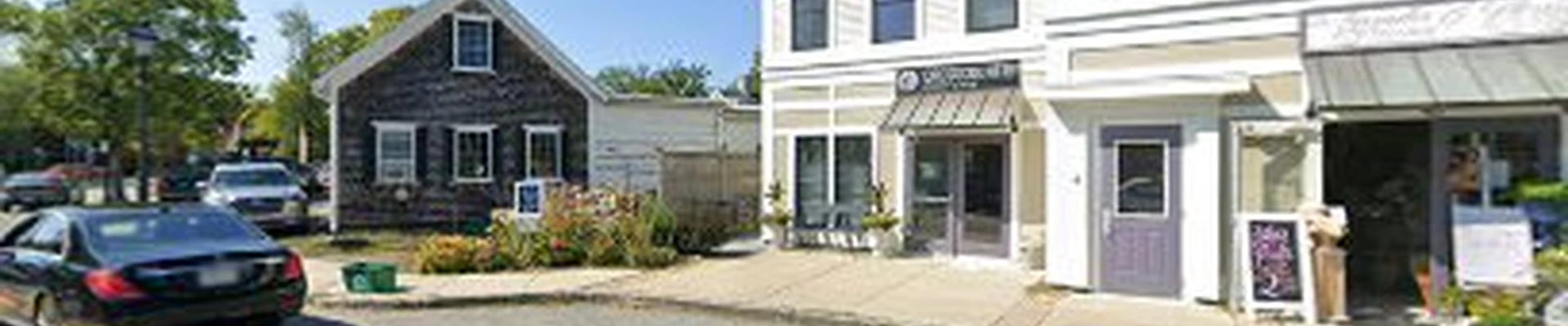 Manos Landscaping, LLC