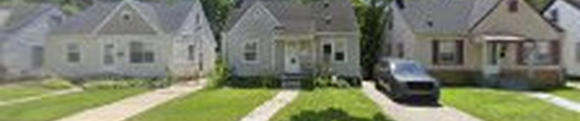 KingJulian'soddsllc Lawn & Landscaping