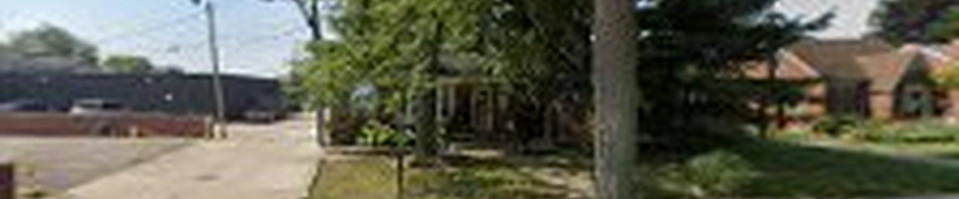 Pointes Landscaping LLC