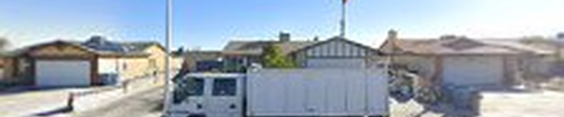 Premier Landscaping & Lawn Maintenance LLC