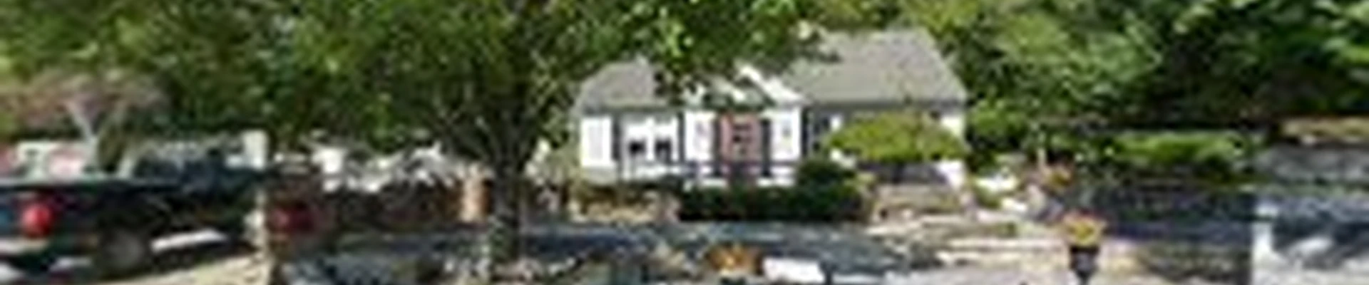 Dellarocco's Landscaping & Design Co.