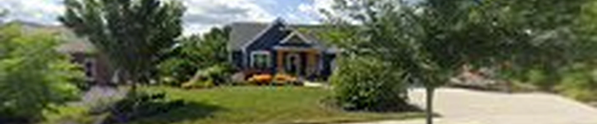 Sparkly Yards, LLC