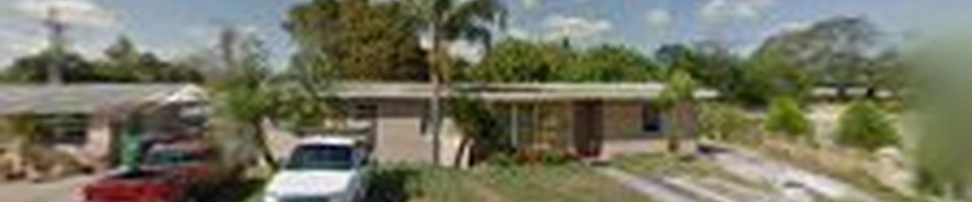 Miami Lawnlux Inc.