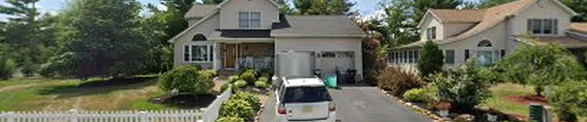Coliseum Landscaping LLC