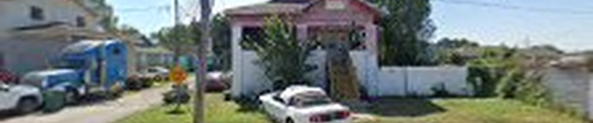Cutting Edge Lawn Care - WestBank