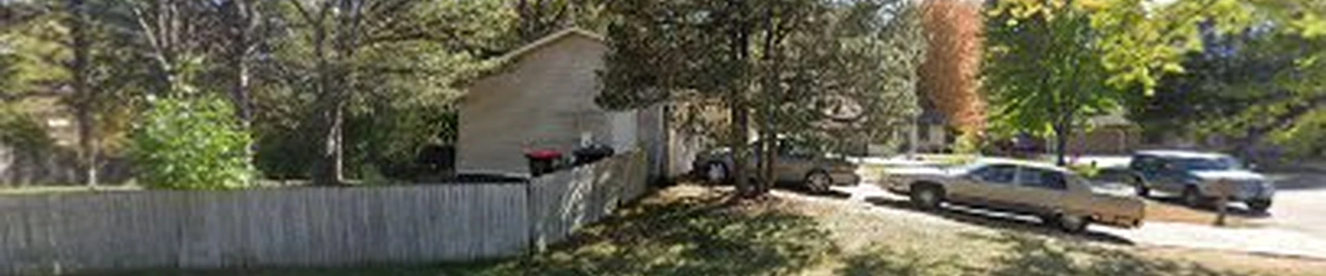 Reds Lawn And Snow