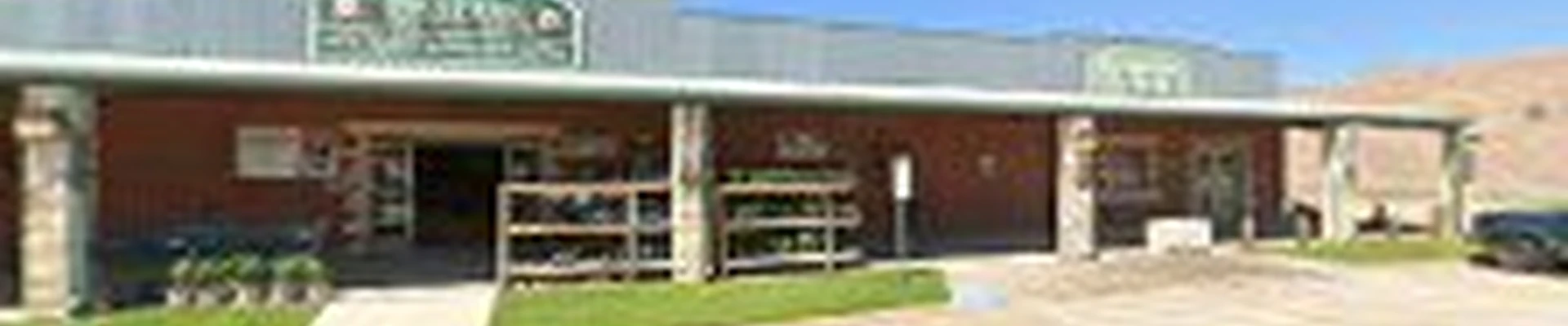 Wells Brothers Pet, Lawn & Garden