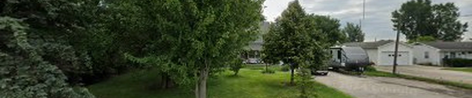 Hens Mowing & Landscaping