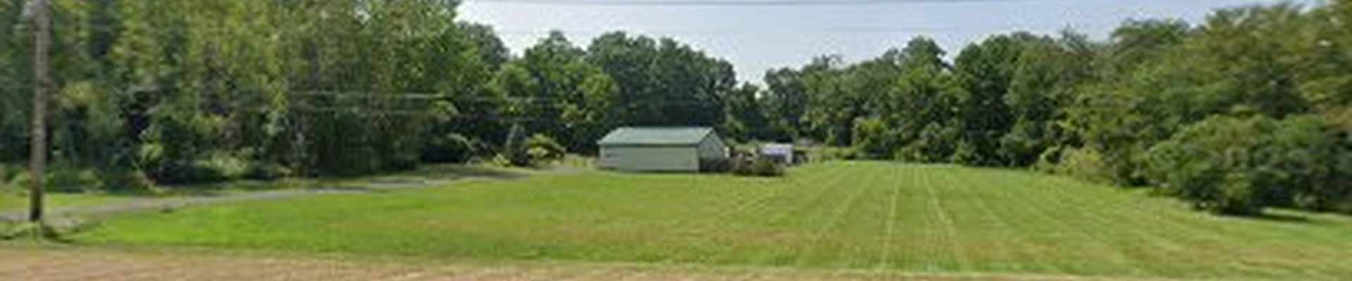 Monarch Lawn & Landscape LLC