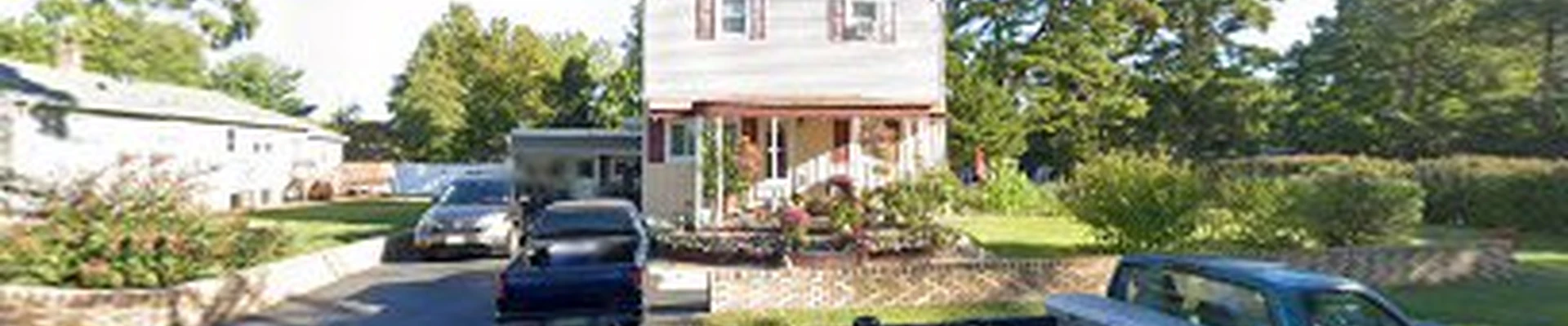 Glamorous Housekeeping & Commercial LLC