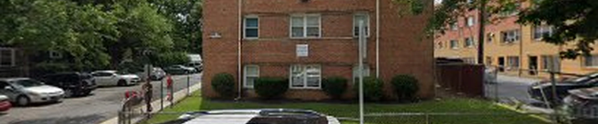 YANIRA E.B.E PROFESSIONAL CLEANING SERVICES