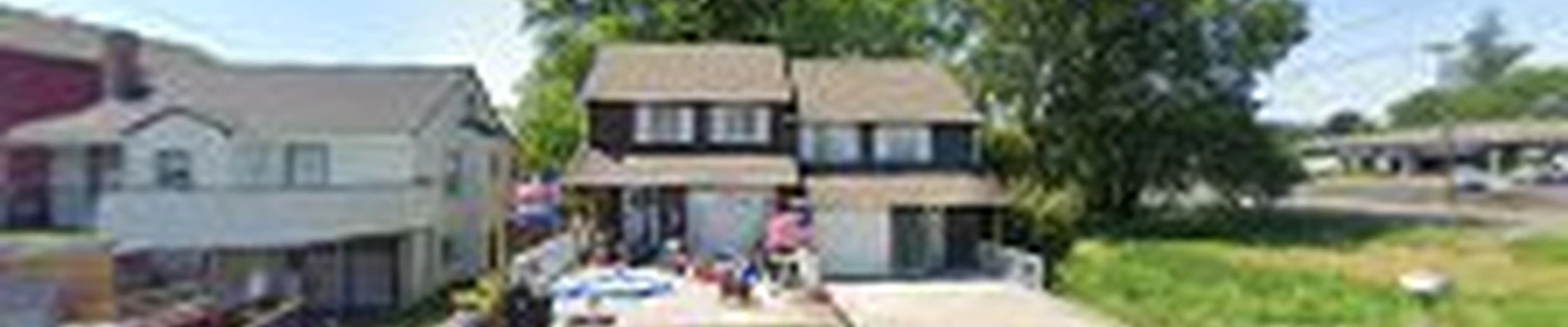 House Cleaning/ Pet Sitting by Michelle
