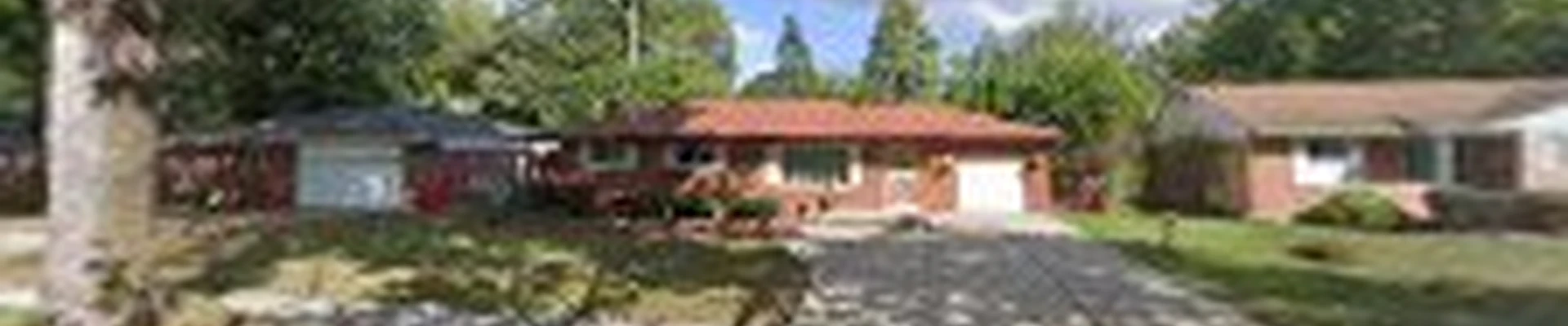 Henderson's Gutter Cleaning Service