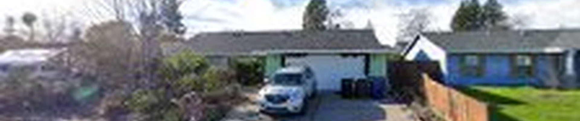 Golden Rays Solar Cleaning