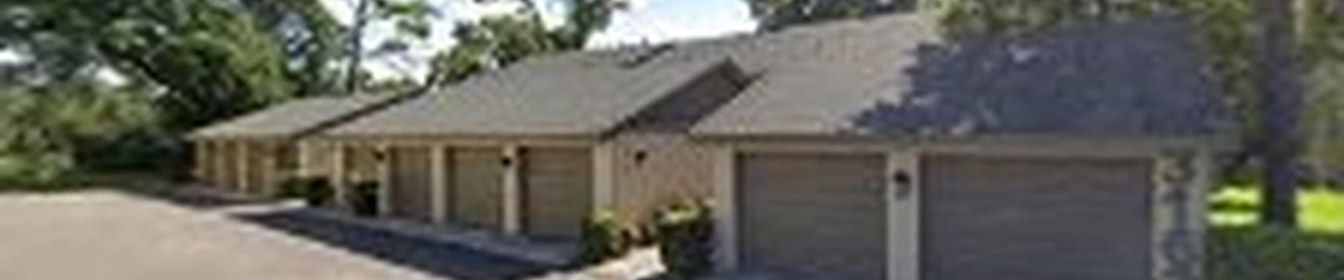 LR Pool Cleaning - Dunedin Pool Cleaning Service