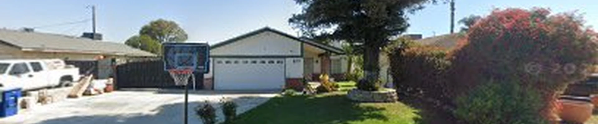 Poma Pool Cleaning Services