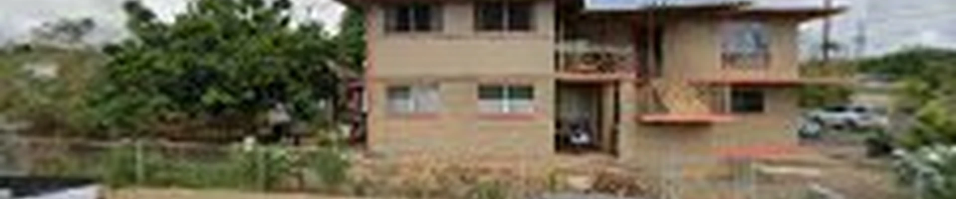 Gleamoura Cleaning Services