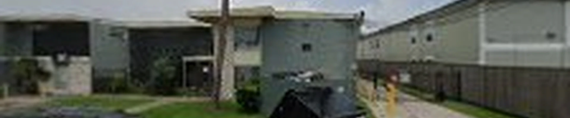 Flores lawn mowing