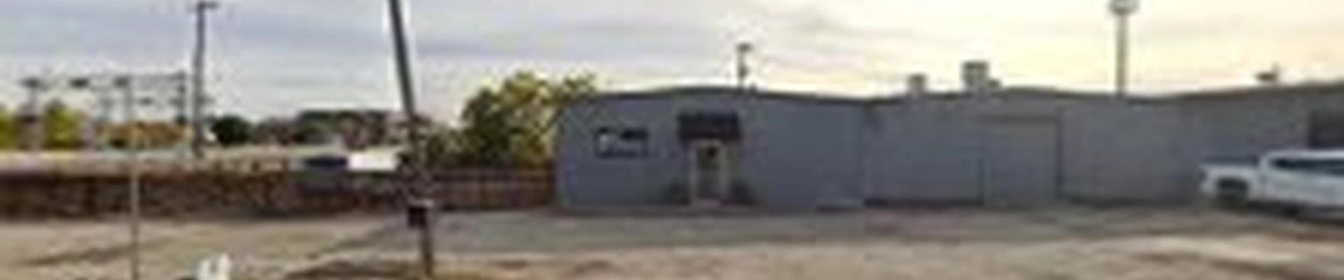 Deluxe Roofing and Construction, LLC