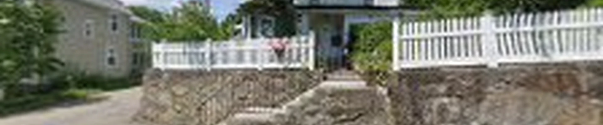 An Artist’s Touch Tree & Shrub Inc.