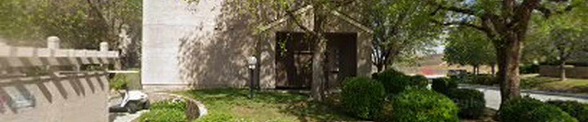 Dixon’s Lawn Services and Maintenance