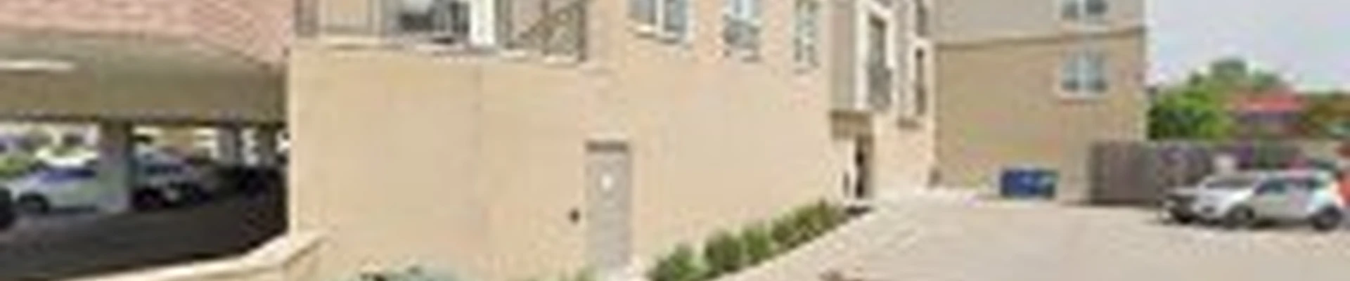 LawnStarter Lawn Care Service