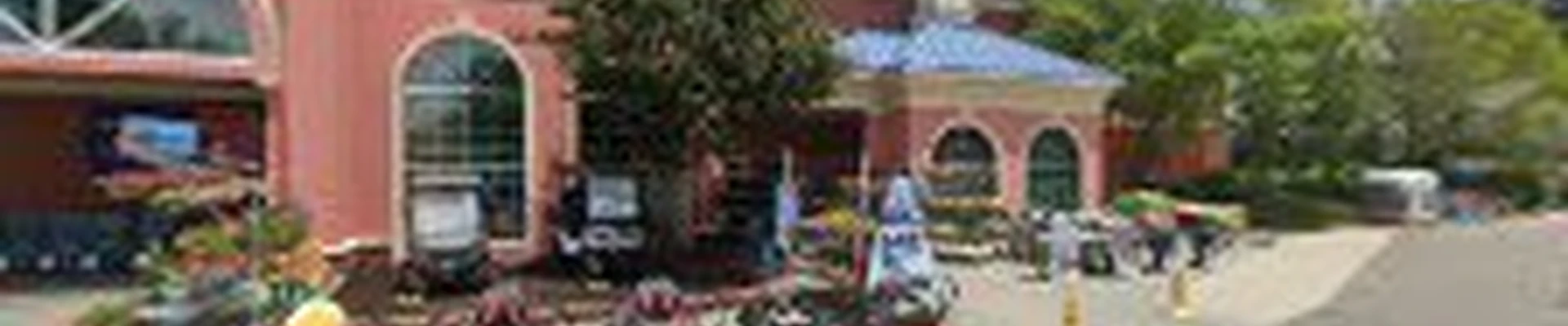 Lowe's Garden Center