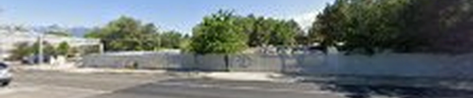 Behunin Tree and Horticulture / Backyard Artscapes