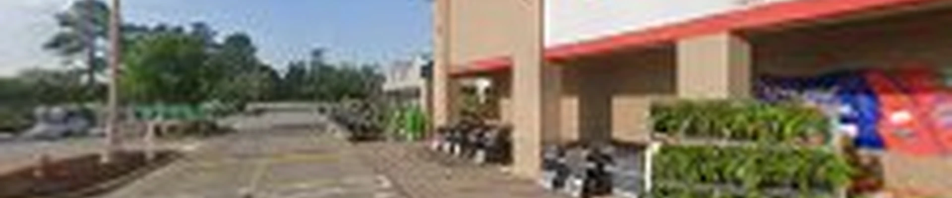Lowe's Garden Center