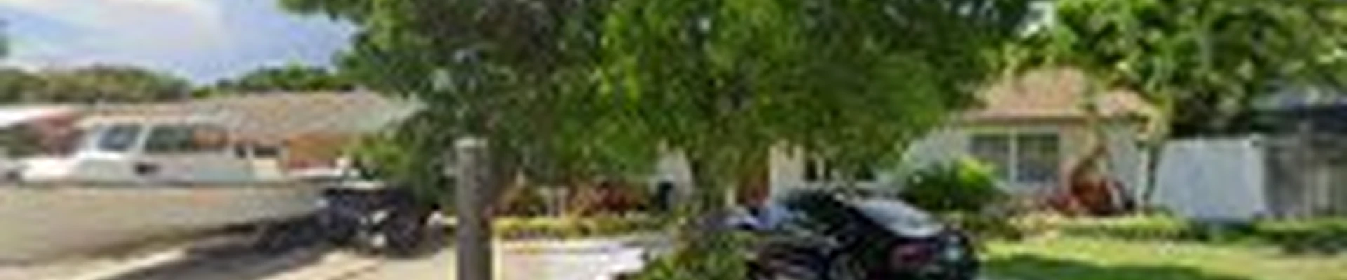 Superior Lawn & Maintenance Services, LLC