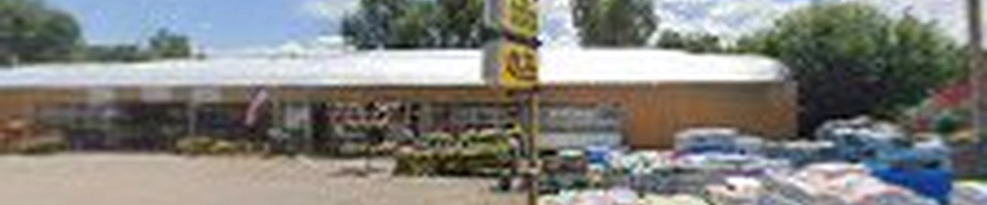 Young's Market & Garden Center