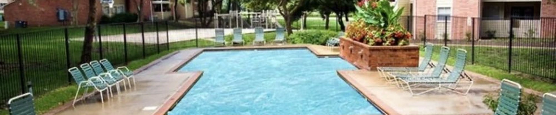 Lawson’s Pool Service