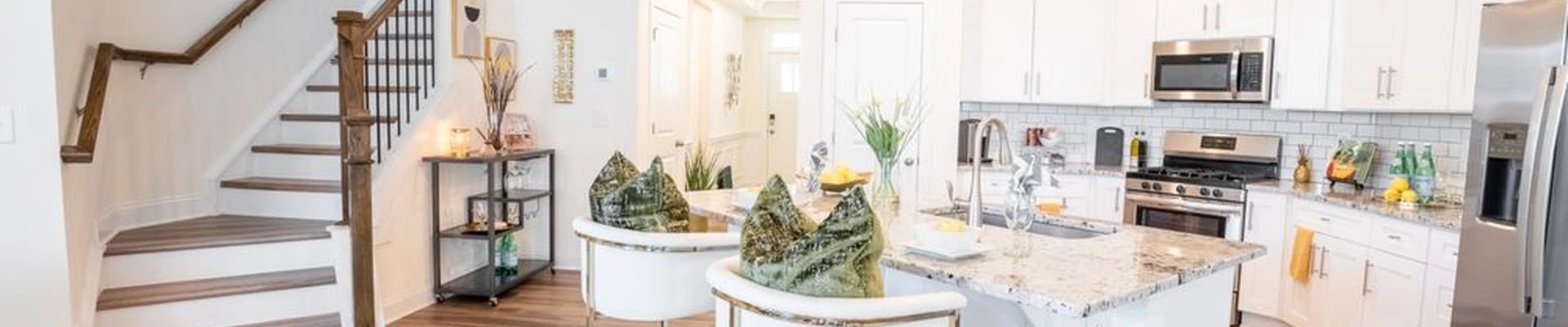 Comfortable Quarters Home Staging