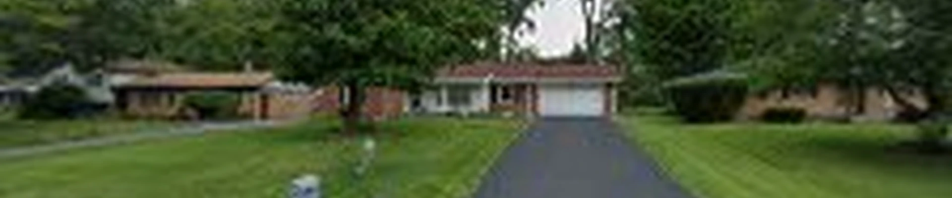 LawnStarter - Indianapolis Landscaping