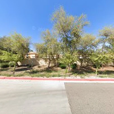 Elite Escapes, LLC - Landscaping