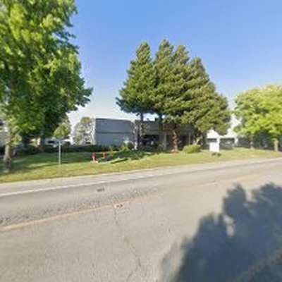 101 North Electric