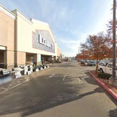 Lowe's Garden Center