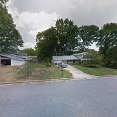 Tomas Construction LLC