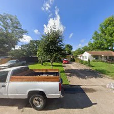 Juan C Lopez Landscaping
