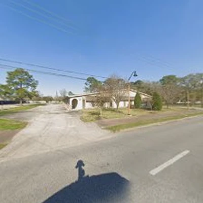 Yard Works Gulf Coast