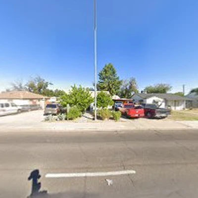 Guerrero Lunas Landscaping