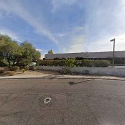Safari Pools & Landscaping