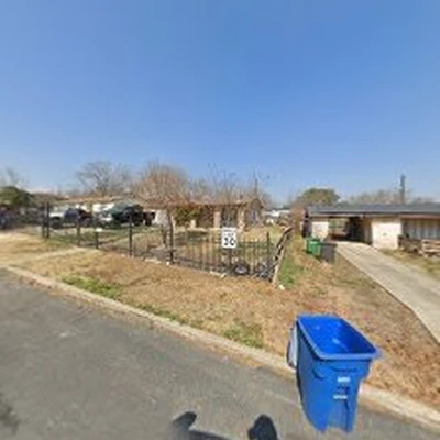 Robin Pineda Tree Service